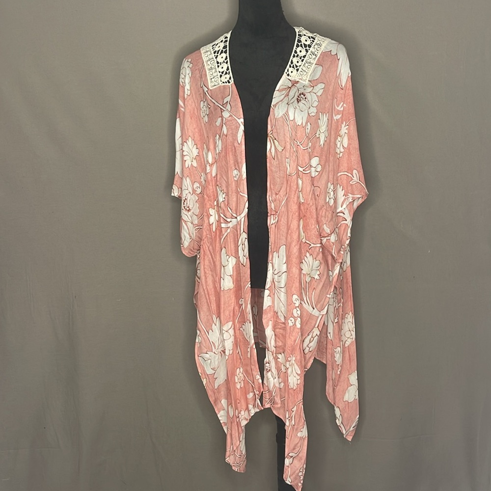 One Size Women's Mix It Apricot Jacobe Floral Open Front Kimono-NWT